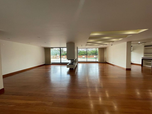 Apartamento En Arriendo En Bogotá Chico Alto. Cod 86103