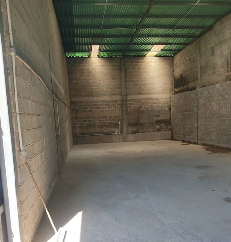 Imagen 7 de 7 de Galpón De 225 M2