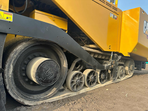Pavimentadora Caterpillar Ap655f