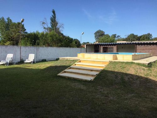 Imagen 4 de 18 de Casa Con Piscina En Parque Del Plata
