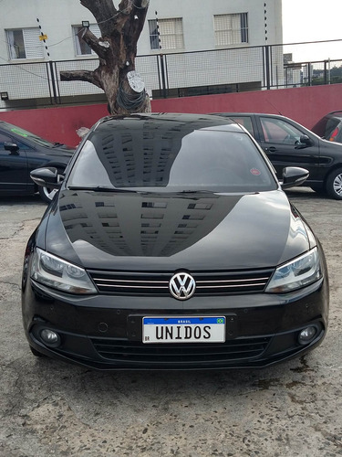 Volkswagen Jetta 2.0 Comfortline Flex 4p Automática 2014