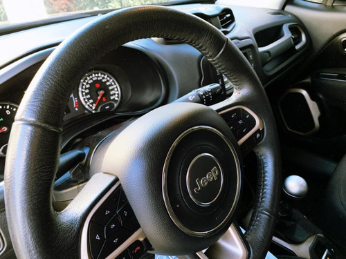 Imagen 8 de 13 de Jeep Renegade 2019 1.8 Sport