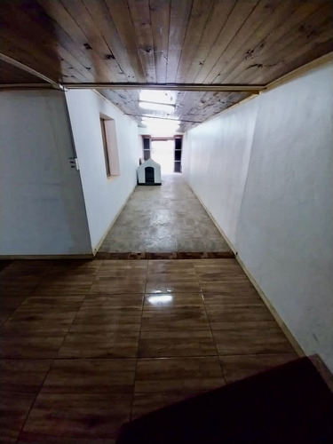 Venta De Casa Con Negocio Comercial, Facilidad De Pago