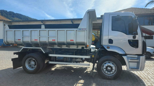 Imagem 7 de 10 de Ford Cargo 2622