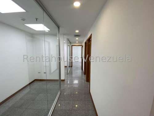 Oficina Moderna En Alquiler, Urb. Boleita Norte