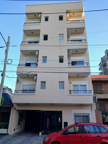Departamento En Venta En Caseros
