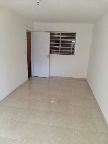 Imagem 8 de 12 de Alugo Sobrado Comercial Ou Residencial Na Corifeu Fl44