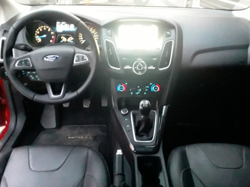 Ford Focus Titanium 5 Puertas 2.0l Nafta Mt 2019