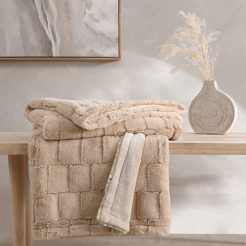 Frazada Extra Suave Pelo Alto 127 X 152 Cm Color Beige Diseño De La Tela Liso