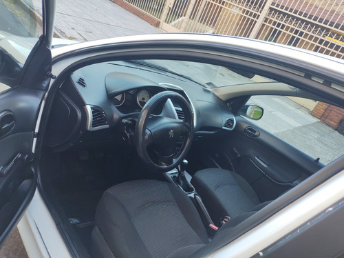 Peugeot 207 2013 1.4 Active 75cv