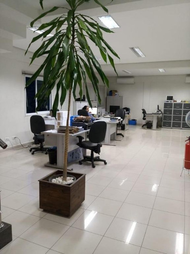 Prédio Comercial, Lindo, Impecável, 3 Pavimentos, Com Muitas Vagas De Estacionamento, Pronto Para Mudar. Santana De Parnaíba, Centro. - Pr0020