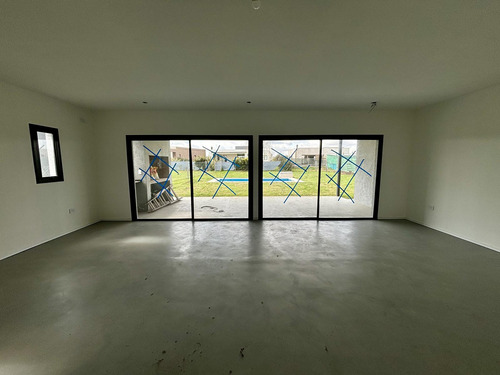 Venta De Casa 4 Ambientes San Sebastian Area 13 Ddb
