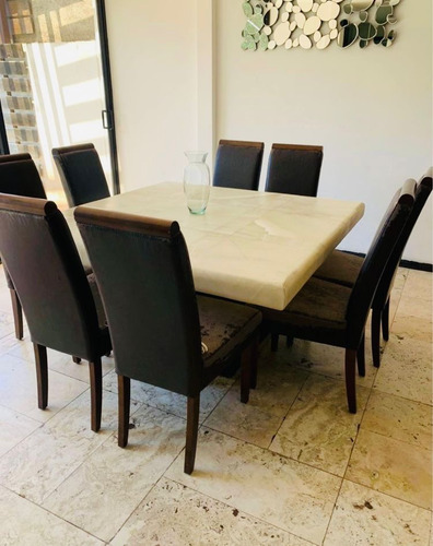 Remato Comedor Usado De Ónix Sillas Sin Tapizar Beige Liso (Usado)
