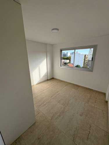 Departamento 2 Ambientes Alquiler - Moron
