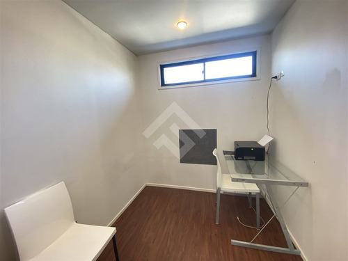 Casa En Venta De 6 Dorm. En Las Condes