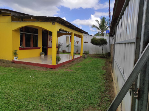 Imagen 3 de 4 de Casa Amplia 3 Cuartos, 2 Baños, Sala, Cocina, Comedor.