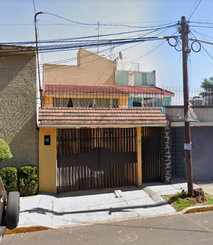 Casa Venta En Prolongación Ignacio Aldama 321, San Juan Tepepan, Ciudad De México, Cdmx, México  *mlrom