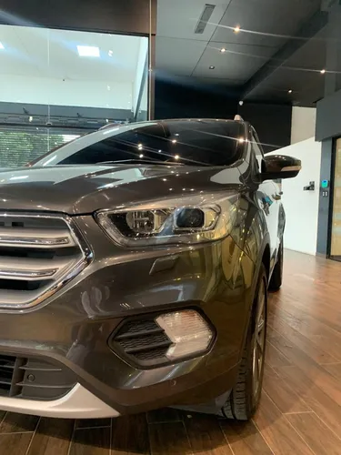 Ford Escape 2.0 Titanium