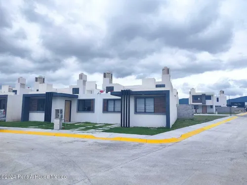Casa En Venta En Fraccionamiento Vientos Del Sur Tolcayuca Gis 25-705