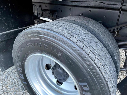 Imagem 9 de 14 de Volkswagen 10.160