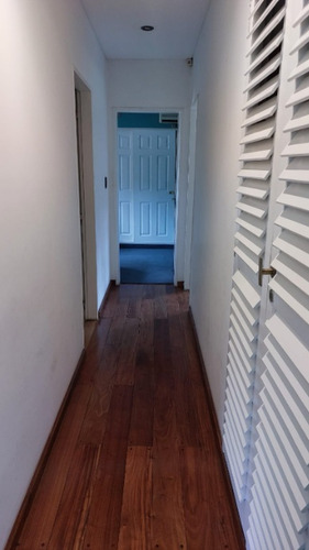 Chalet En Venta En Parque Leloir