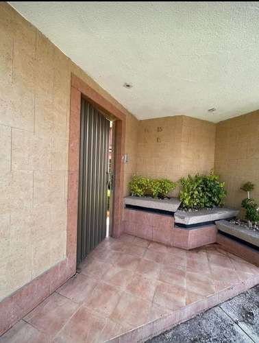 Imagen 2 de 17 de Casa En Venta En Hacienda De Ojo De Agua