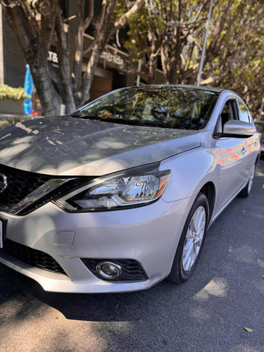 Nissan Sentra 1.8 Advance Mt