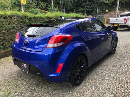 Imagen 6 de 10 de Hyundai Veloster 2013 1.6 Coupe