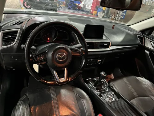 Mazda 3 2.0 Touring At