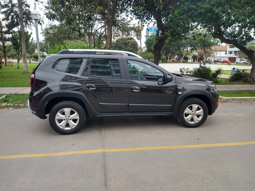 Camioneta 4x2, Año 2023, Combustible Dual Gasolina/glp.