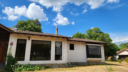 Casa En Venta De 3 Dorm. En Los Angeles