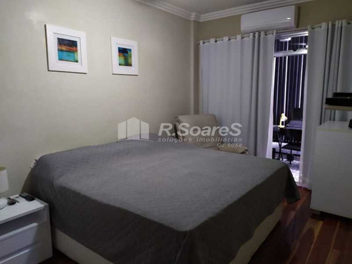Apartamento Amplo No Condomínio Nova Valqueire - Vvap20696