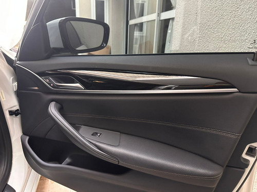 BMW Serie 5 3.0 530ia Sportline