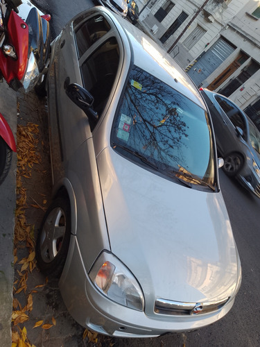 Chevrolet Corsa 1.8 Gl Aa Dh 5P