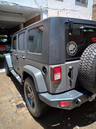 Imagen 7 de 13 de Jeep Wrangler 2008 3.8 Sport Unlimited 199cv Atx