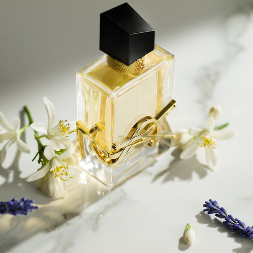 Imagen 2 de 5 de Perfume Libre Yves Saint Laurent Eau De Parfum 90ml