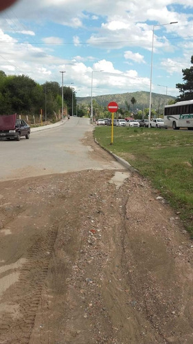 Imagen 3 de 8 de Villa Carlos Paz: Complejo De 4 Duplex: Cada Uno Consta De 3 Camas Completas De 1 Plaza, 1 Cama 2 Plazas, T.v F: 1507