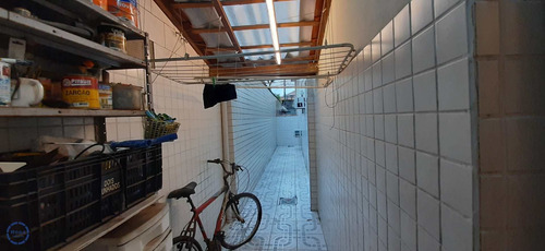 Casa Com 3 Dorms, Embaré, Santos - R$ 750 Mil, Cod: 18317 - V18317