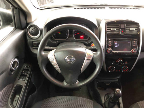 Imagen 14 de 15 de Nissan Versa 2016 4p Advance L4/1.6 Aut