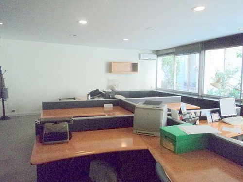 Oficinas De 370 M2 Con Renta, Excelente Estado, Recoleta, Frente A Pza Vicente López.