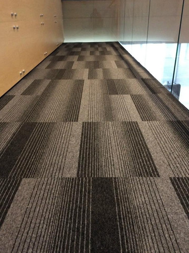Imagen 4 de 8 de Alfombras Modulares Oficina Decorativas Instaladas Socalo