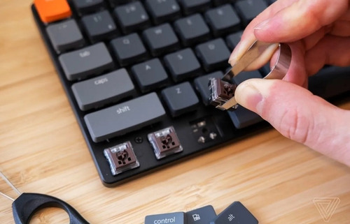 Teclado Keychron K3 V2 RGB óptico marrón Qwerty idioma inglés estadounidense gris oscuro