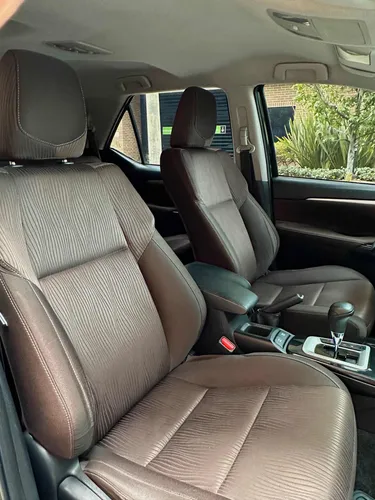 Toyota Fortuner 2.7 Gasolina Automática 4x2 7 Puestos Full