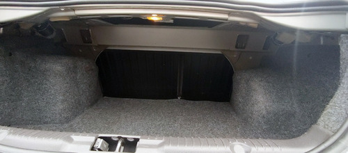 Imagen 13 de 25 de Ford Fiesta Max One Ambiente Plus Año 2012