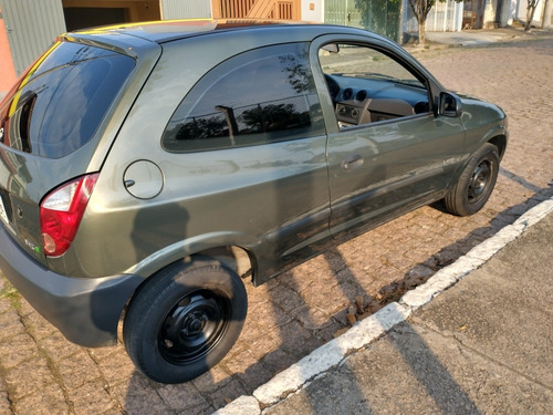 Imagem 8 de 15 de Chevrolet Celta 2010 1.0 Life Flex Power 3p