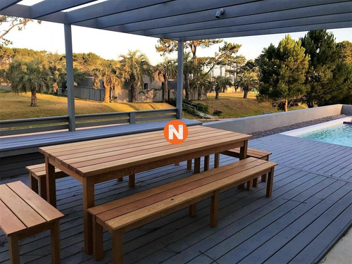 Excelente Oportunidad. Hermosa Casa Con Piscina.- Ref: 214285