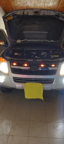 Chevrolet Dmax Mod 2011 Color Plata