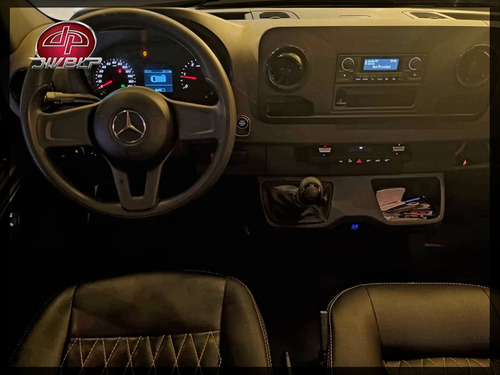 Mercedes-Benz Sprinter Furgão 2.2 Cdi 416 Longo Teto Alto 10,5m3 5p 6 marchas
