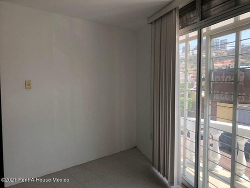 Imagen 5 de 14 de Calesa Casa En Esquina En Renta Ideal Para Oficinas O Consultorios! Qh