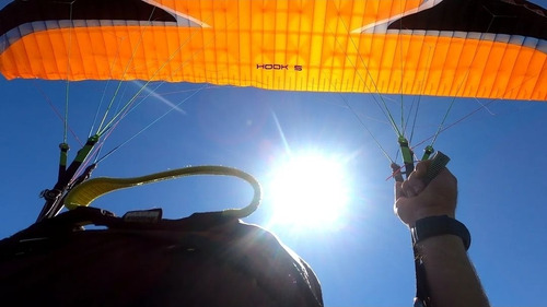 Imagen 2 de 10 de Parapente Niviuk Hook 5